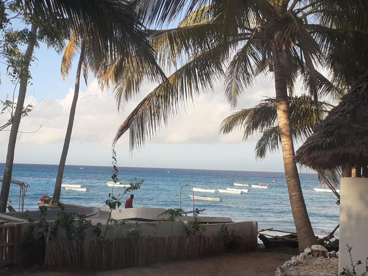ホテル Maua Beach キジカジ エクステリア 写真